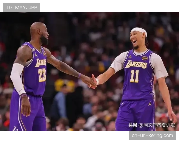 湖人131-107轻取爵士，詹姆斯半场18分助球队锁定西部第四